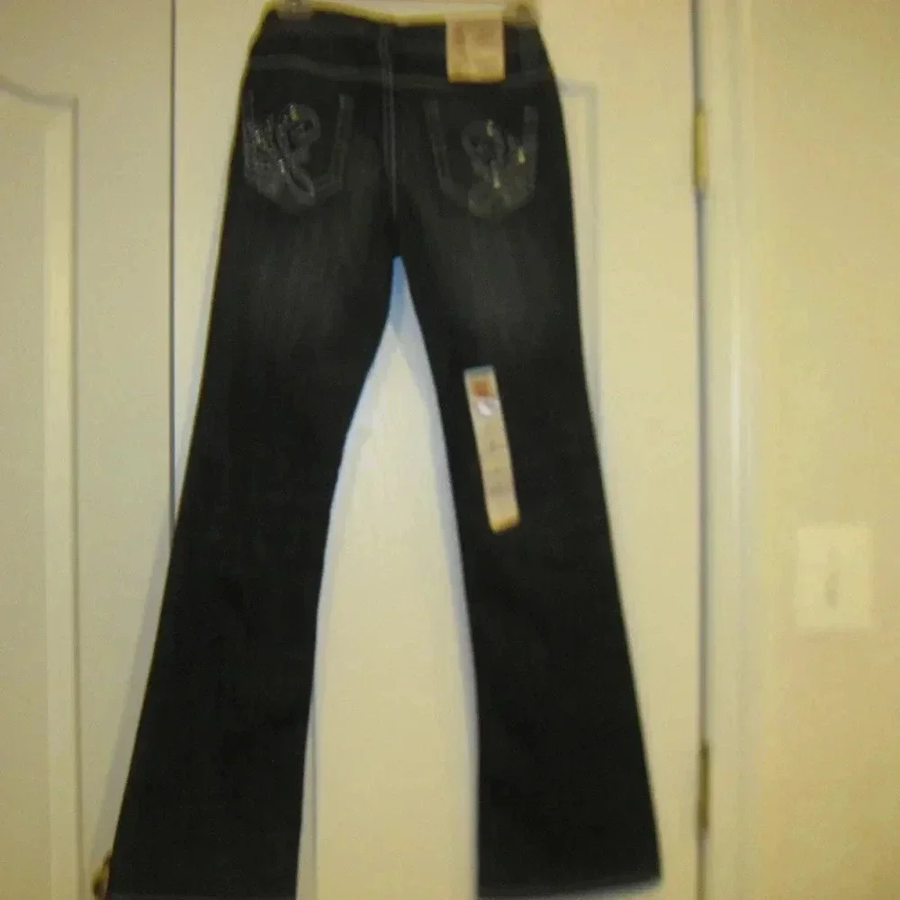 Decree nwt women